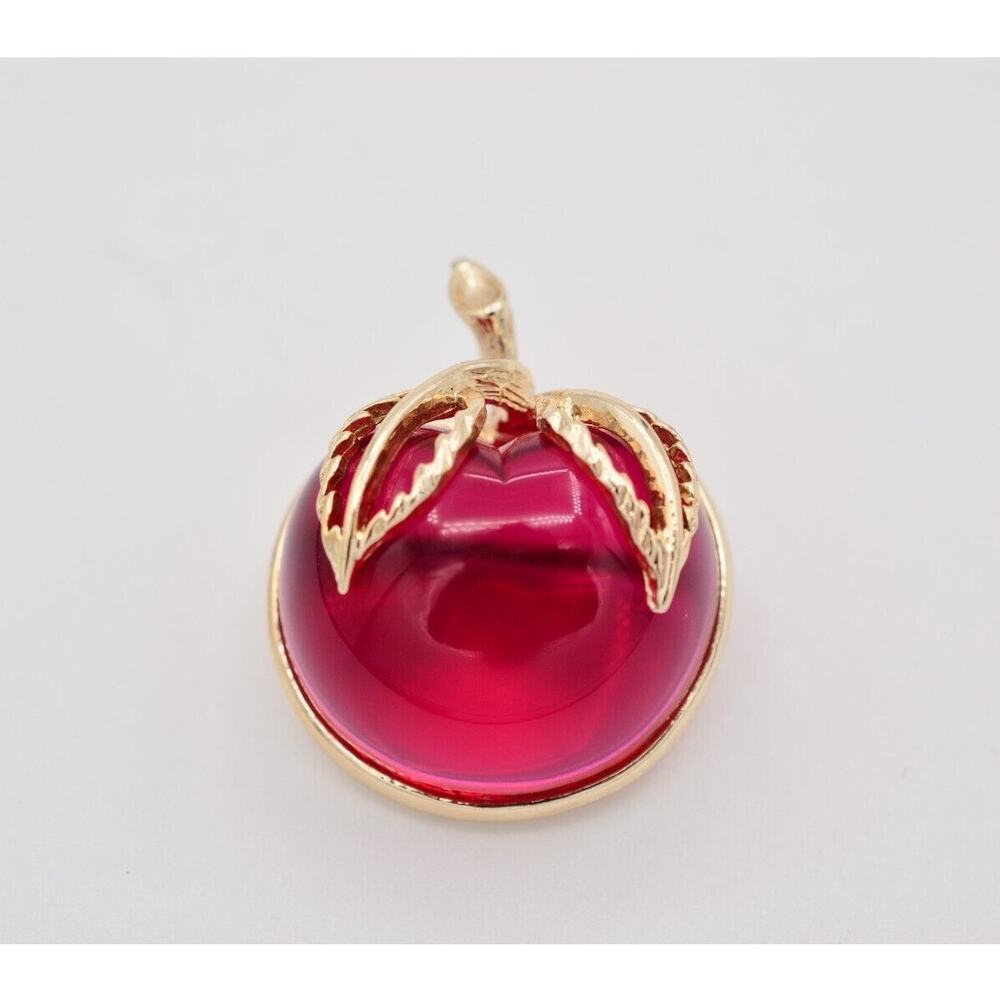 Vintage Apple Pin Brooch Red Cabochon Round Gold Tone Sara Cov Signed 80s BinAT